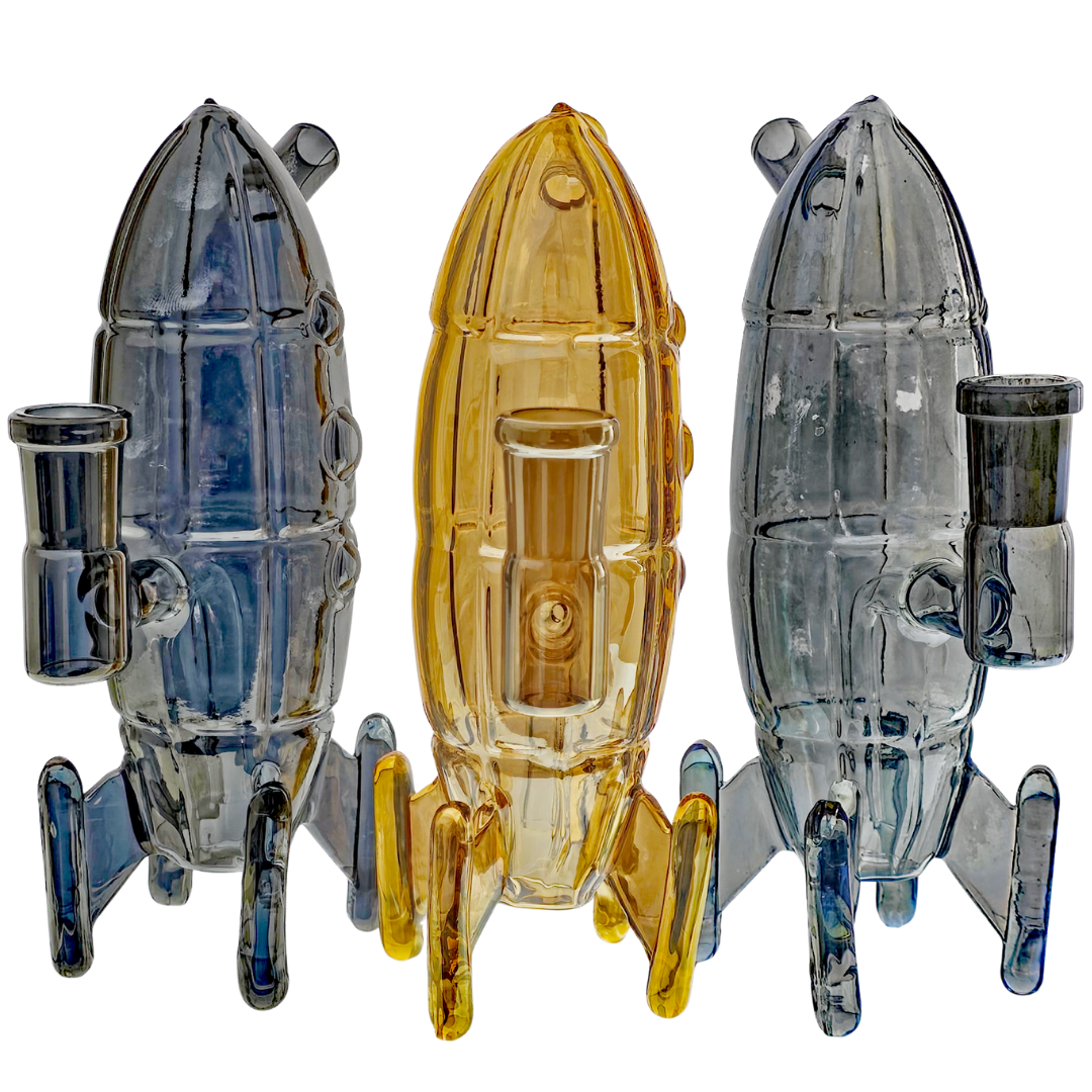 FGP5459 Rocket Ship Weed Rigs 7" Iridescent Sculpted Rocket Rig - Image 1