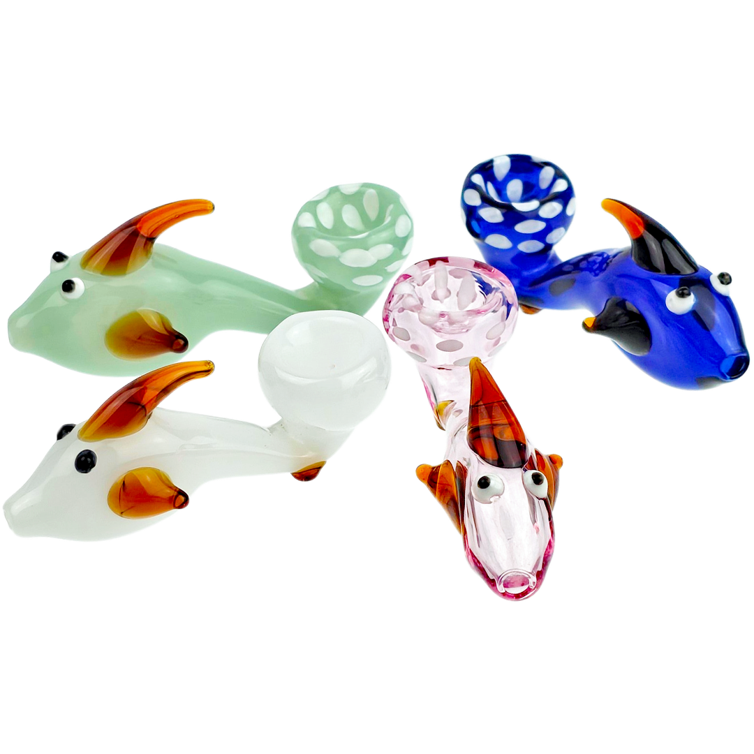 VV-37 Fish Weed Pipes Colored Fish Mini Hand Pipe - Image 1